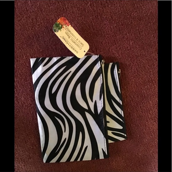 Classy & Chic  cosmetic bags set 2 🦓 zebra pattern NWT cosmetic ready nw - Picture 1 of 4